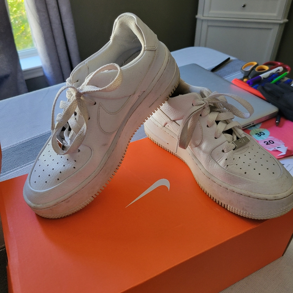 Nike air with platform size 6